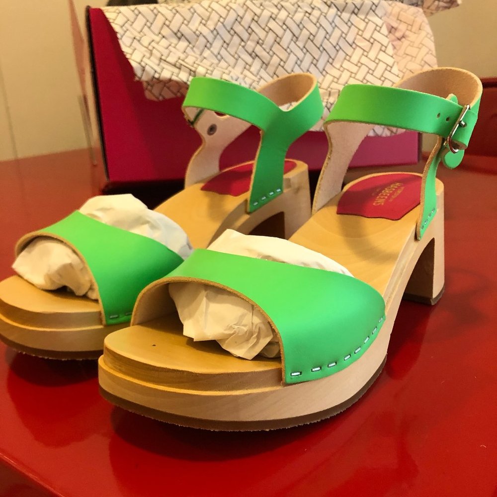 NWT Swedish Hasbeens Mia Neon Green Sandals 38